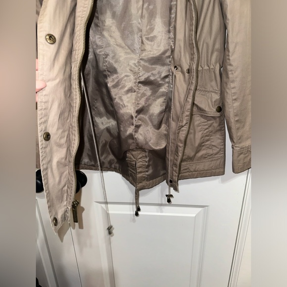 Michael Michael Kors Tan Raincoat - Picture 6 of 16